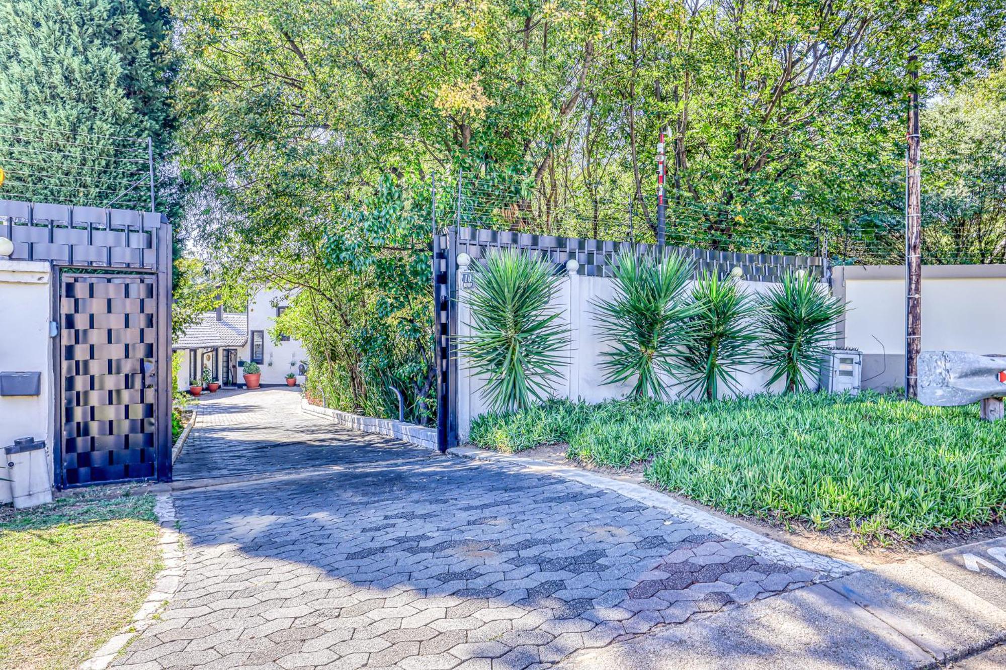 The Bedford Manor Hotel เซนทูเรียน ภายนอก รูปภาพ